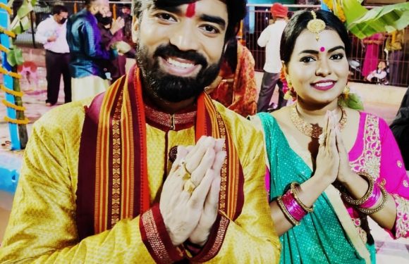 51 प्रवासी बिहारी ने दिया अर्घ्य