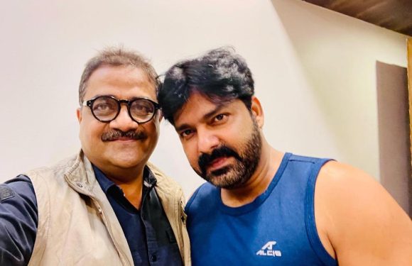 भोजपुरी शोमैन प्रदीप के शर्मा की फिल्मों में अब होगी पवन सिंह की एंट्री, दोनों की फ़ोटो हुई वायरल