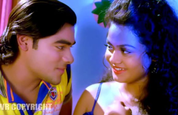 भोजपुरी एक्शन स्टार विशाल सिंह ने अपनी हिरोईन के साथ ऐसा किया रोमांस,केमिस्ट्री देख लोगो के दिलों में लगी आग