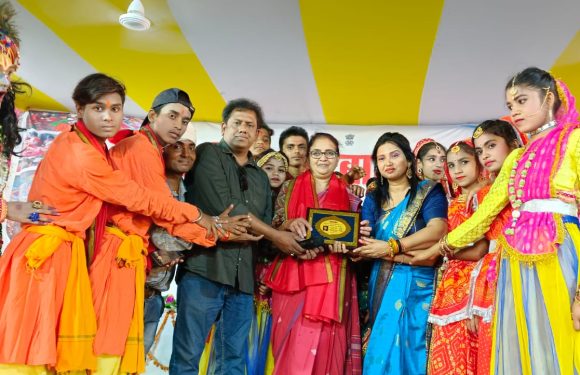 दीदीजी फाउंडेशन ने अर्चना सिंह को नारी रत्न से किया सम्मानित