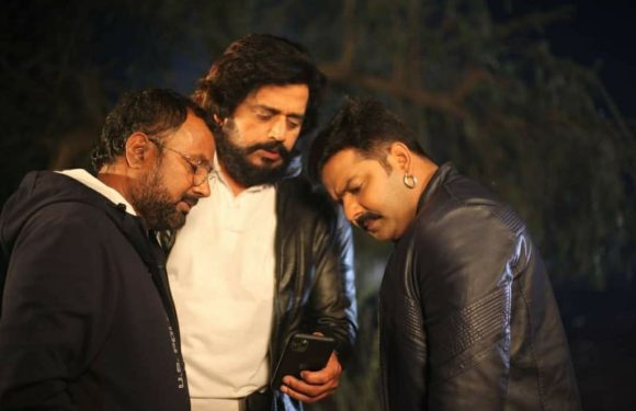 देवेन्द्र तिवारी की पवन सिंह और रवि किशन स्टारर फ़िल्म “मेरा भारत महान” ने लिया बम्पर ओपनिंग