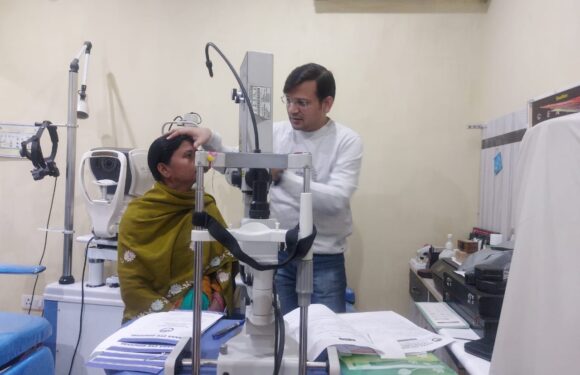 रोटरी क्लब ऑफ चाणक्या के सौजन्य से पांच जरूरतमंद लोगों का मोतियाबिंद का ऑपरेशन